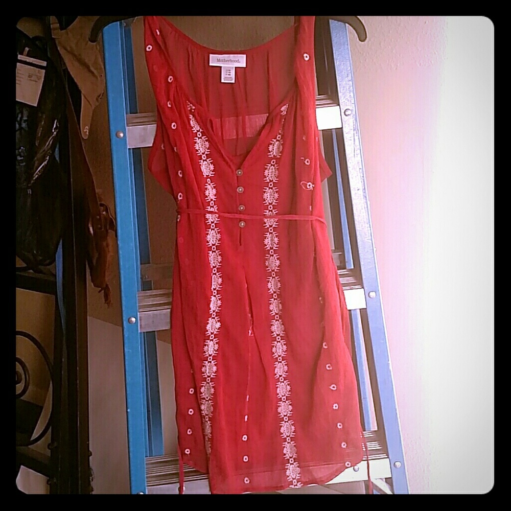 Super cute, breezy sleeveless blouse